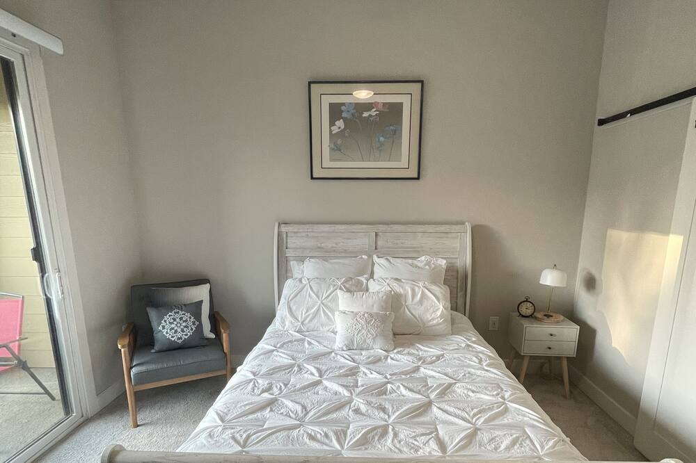 Photo of Bedroom in Downtown
