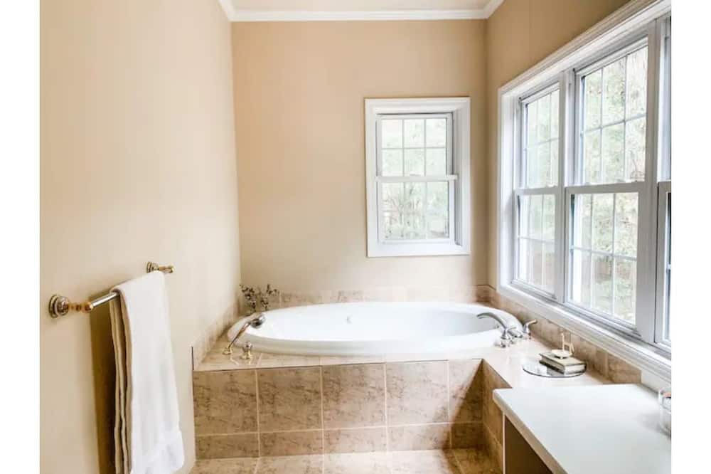 Photo of Bathroom in Matthews