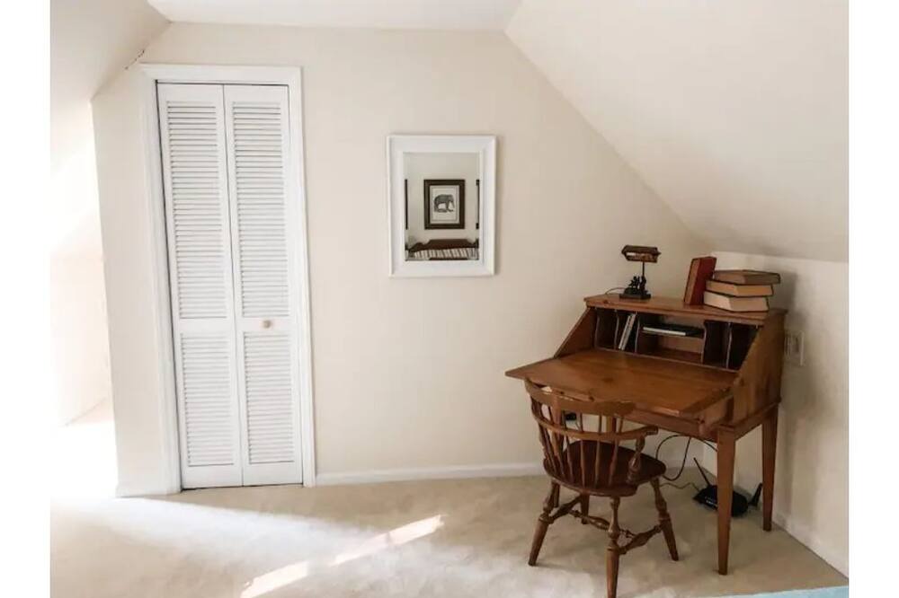 Photo of Bedroom in Matthews
