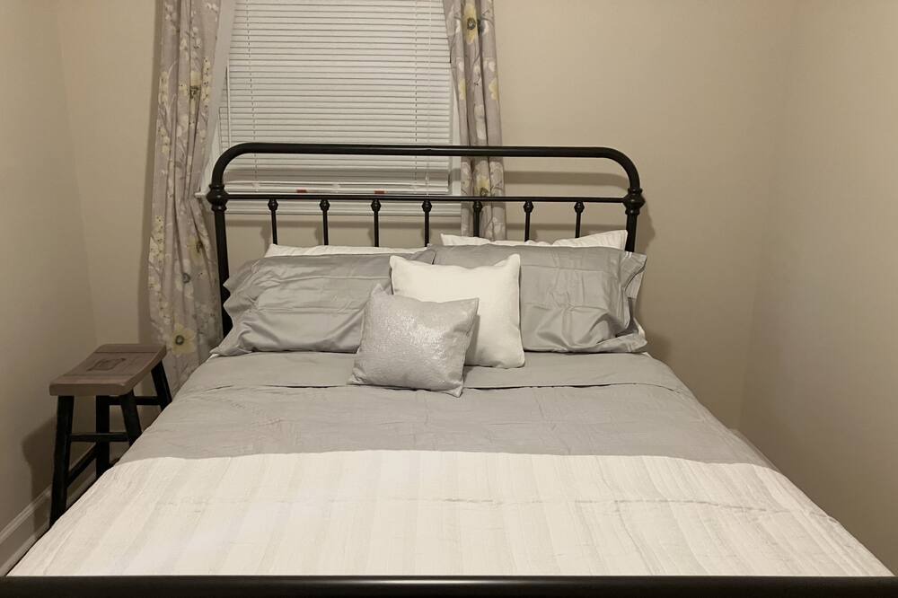 Photo of Bedroom in Fayetteville