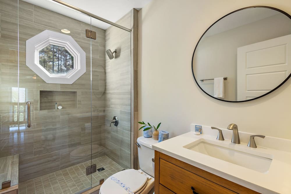 Photo of Bathroom in Morganton
