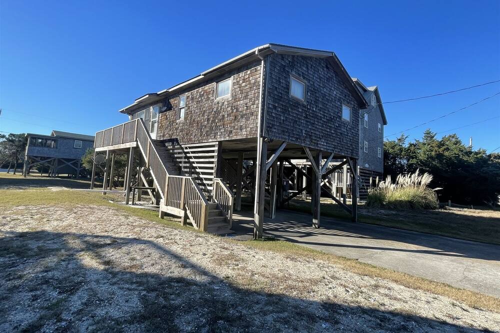 Photo of Others in Hatteras