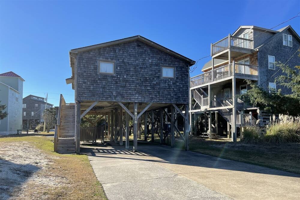 Photo of Others in Hatteras