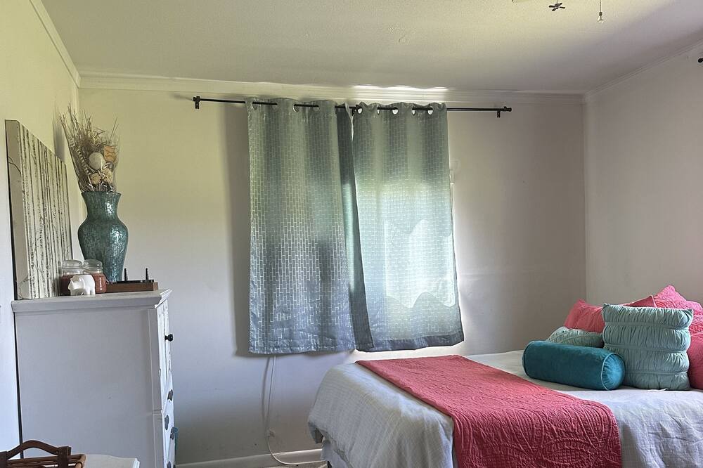 Photo of Bedroom in Snow Hill