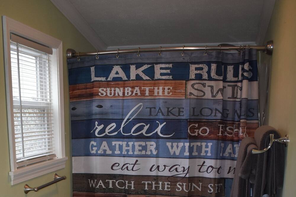 Photo of Bathroom in Southmont