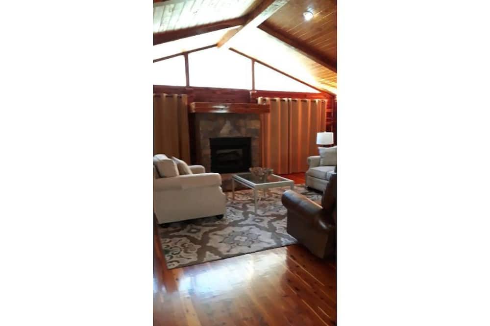 Photo of Bedroom in Waynesboro