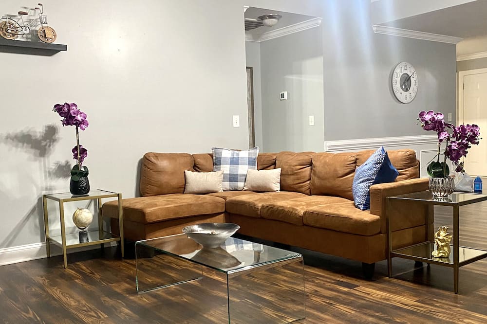 Photo of Livingroom in Steele Creek
