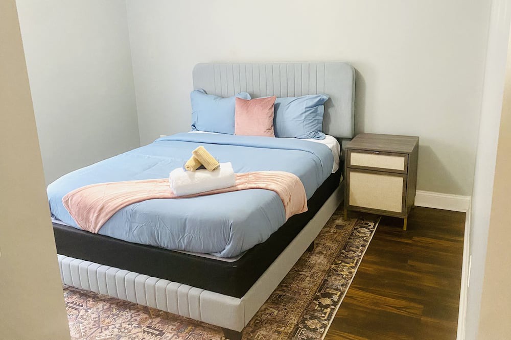 Photo of Bedroom in Steele Creek
