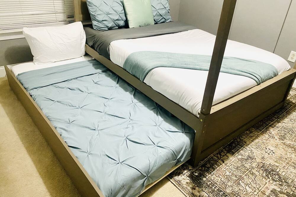 Photo of Bedroom in Steele Creek