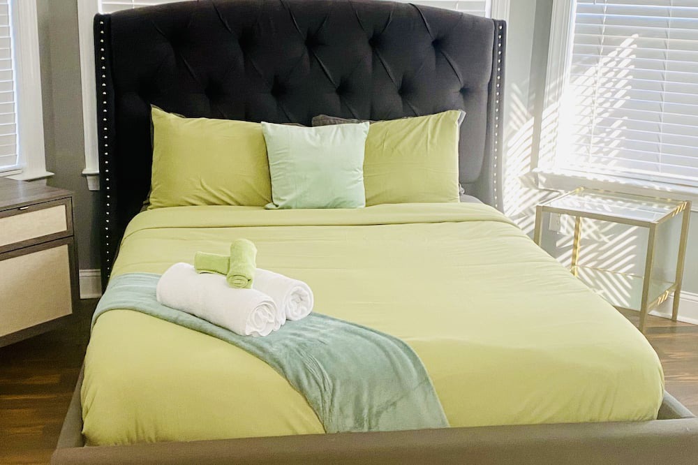 Photo of Bedroom in Steele Creek