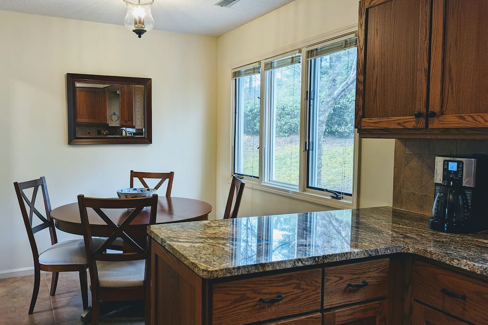 Photo of Kitchen in Kenmure