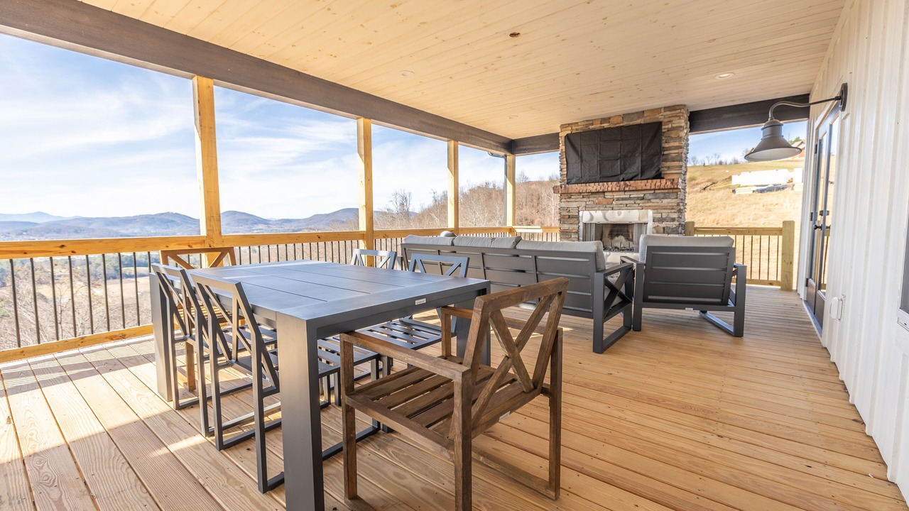 Photo of Outdoor in Hendersonville