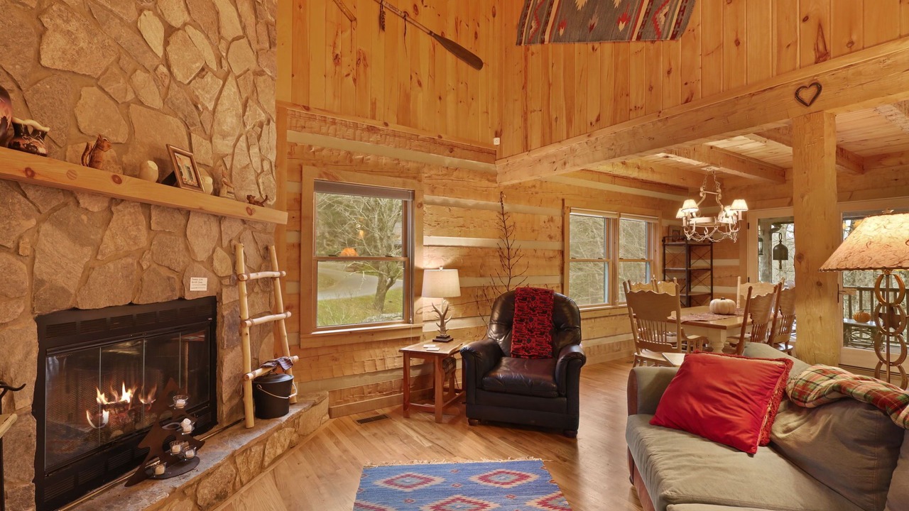 Photo of Livingroom in Seven Devils