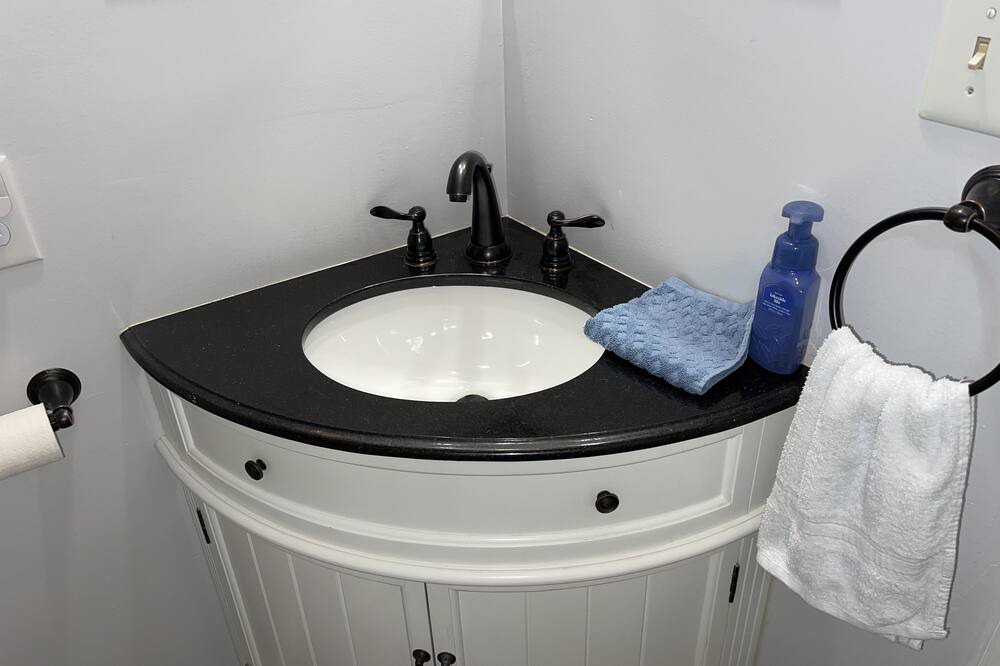 Photo of Bedroom in Asbury