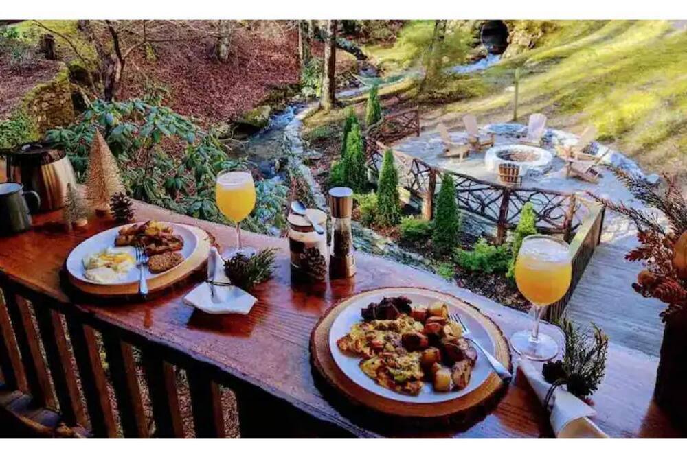 Photo of Outdoor in Apple Ridge