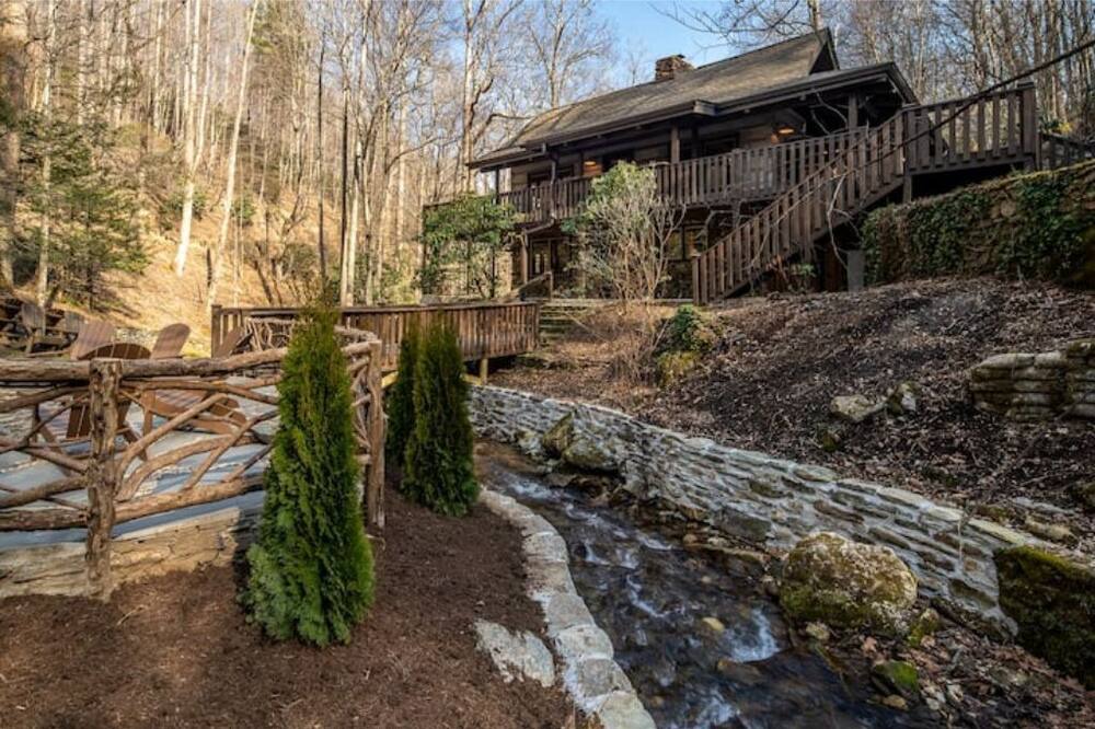Photo of Outdoor in Apple Ridge