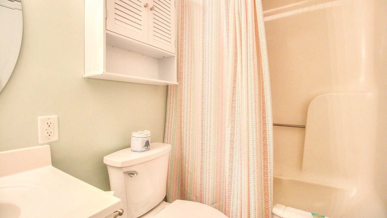 Photo of Bathroom in Wilmington Beach