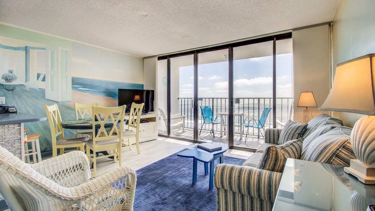 Photo of Livingroom in Wilmington Beach
