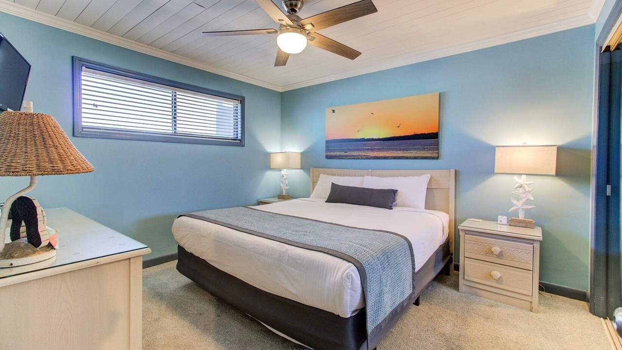 Photo of Bedroom in Wilmington Beach