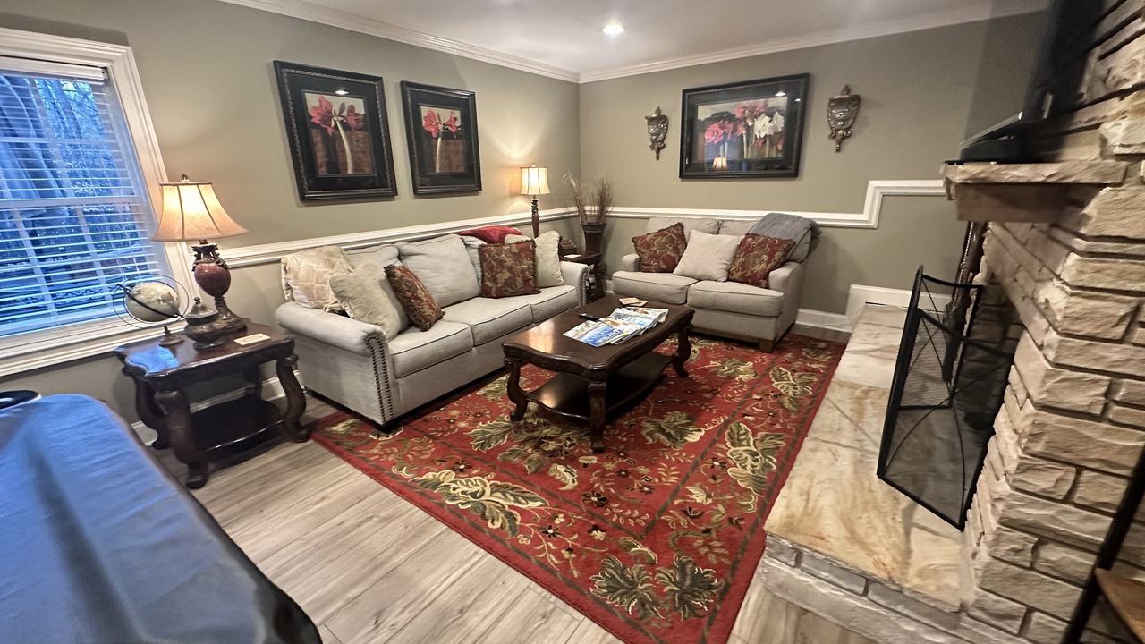 Photo of Livingroom in Statesville