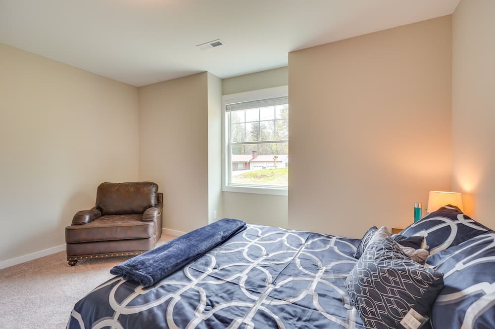 Photo of Bedroom in Ramseur