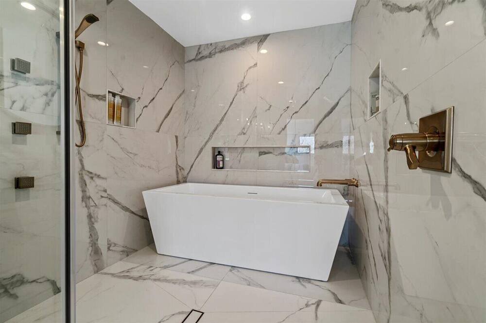 Photo of Bathroom in Dixie - Berryhill