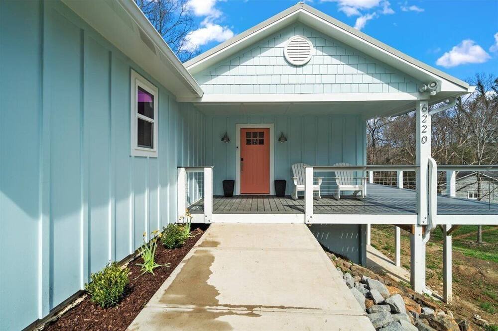 Photo of Outdoor in Dixie - Berryhill