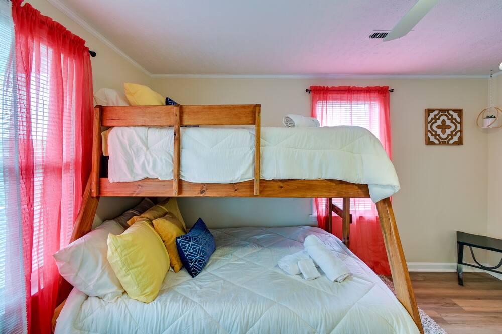 Photo of Bedroom in South View