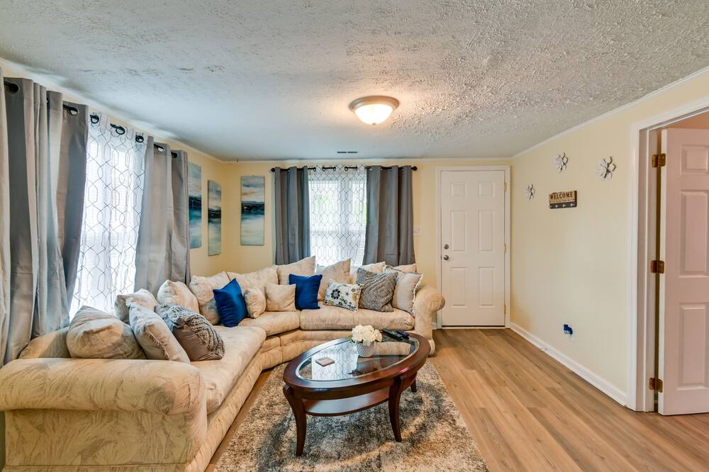 Photo of Livingroom in South View