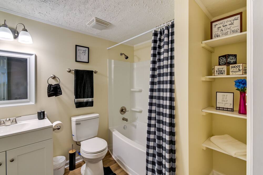 Photo of Bathroom in South View
