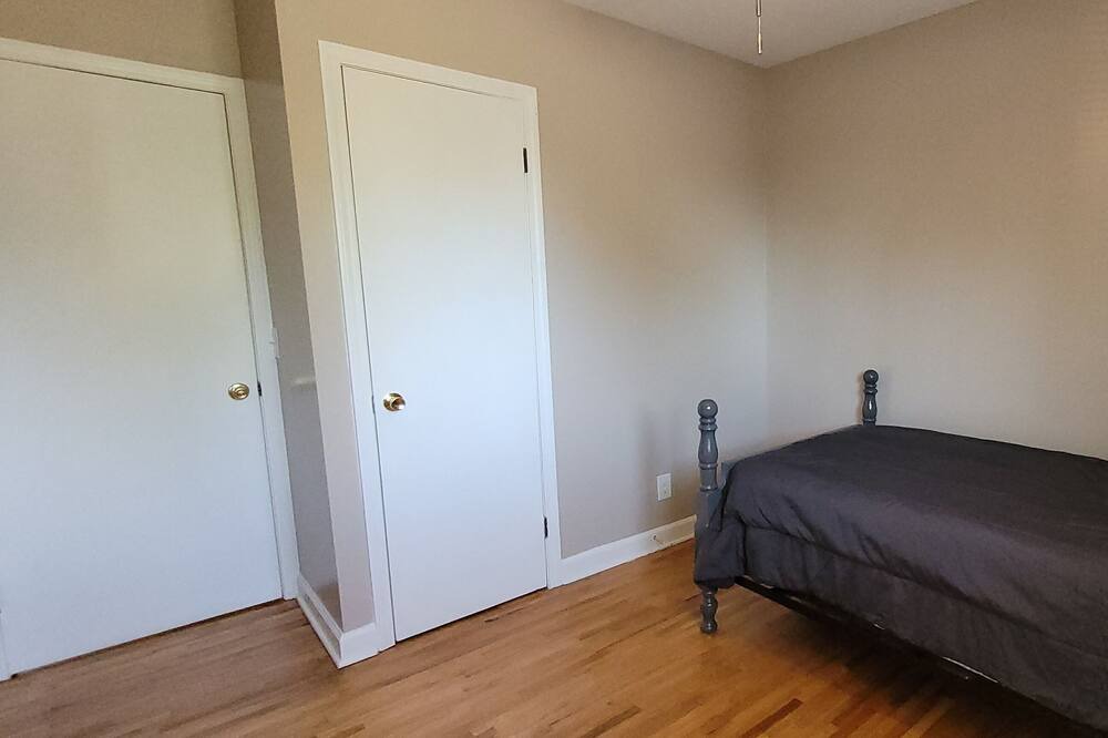 Photo of Bedroom in Dobson