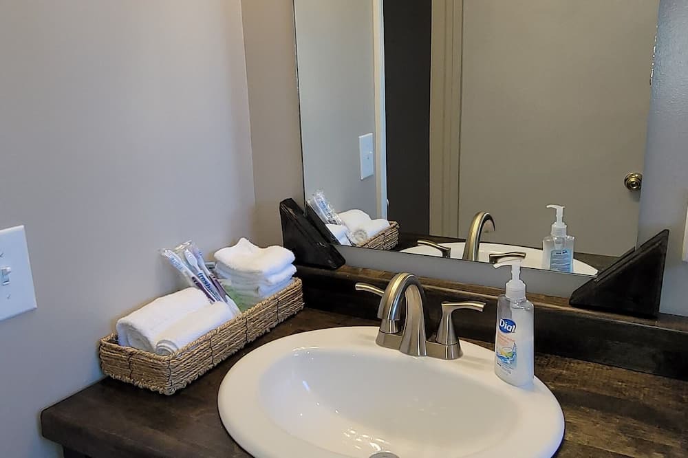 Photo of Bathroom in Dobson