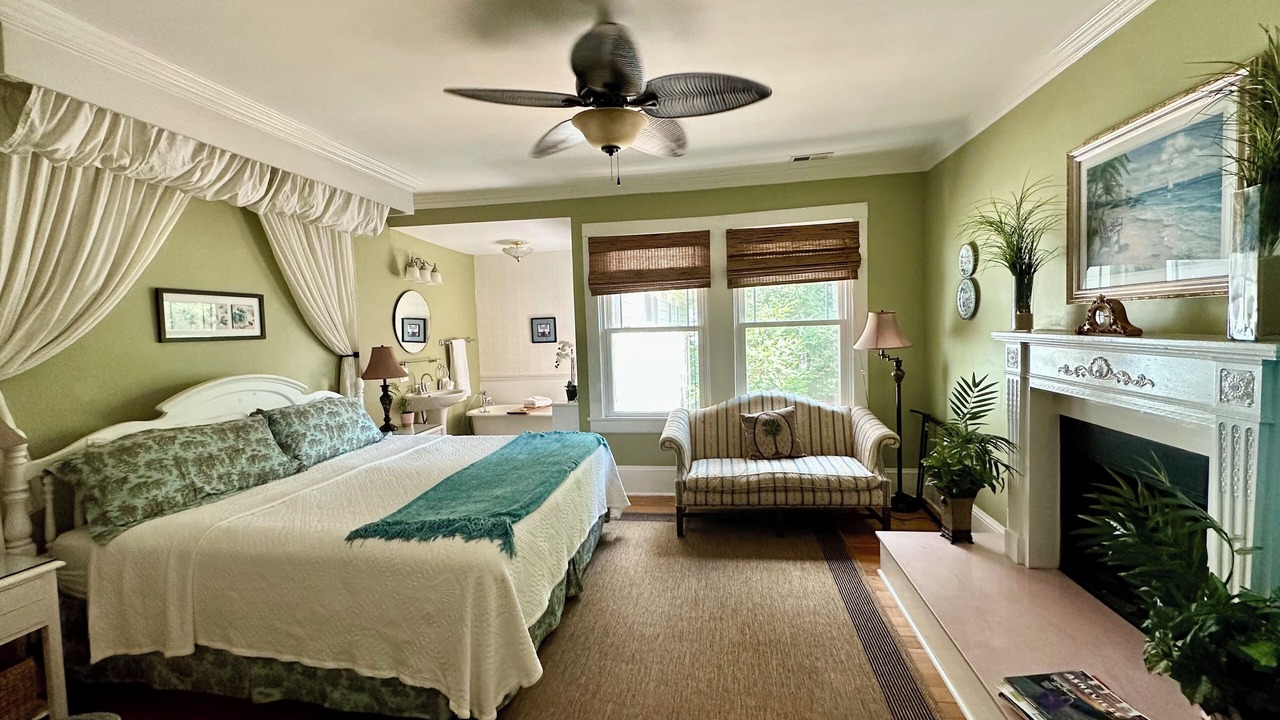 Photo of Bedroom in Black Mountain