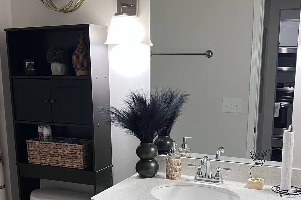 Photo of Bathroom in Kedron