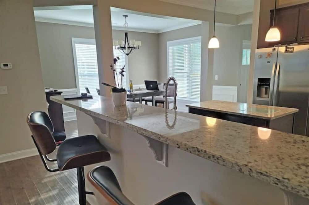 Photo of Kitchen in Spring Lake