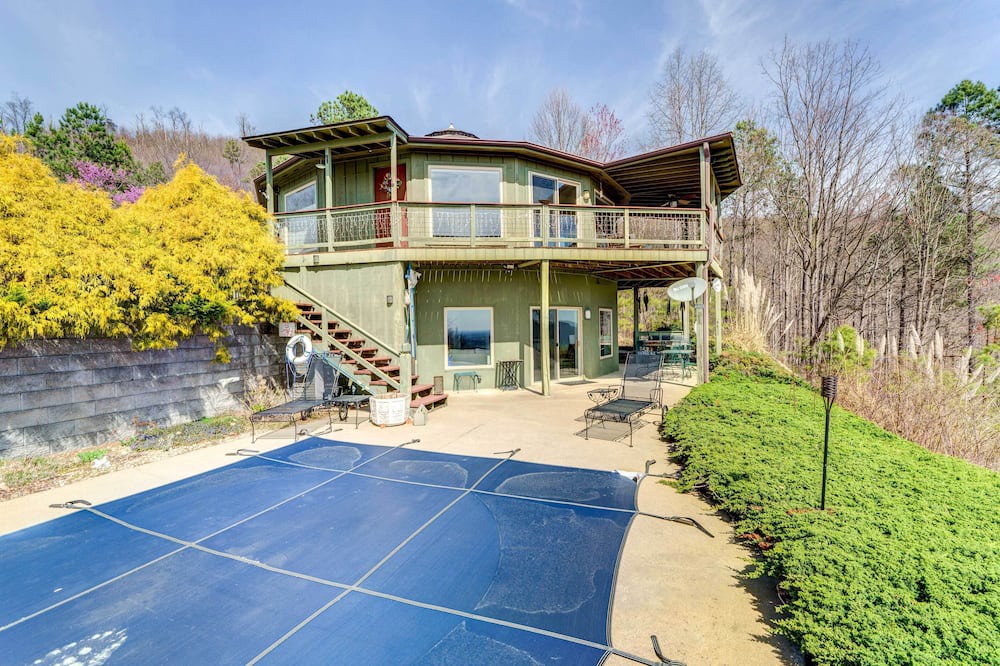 Photo of Outdoor in Bostic