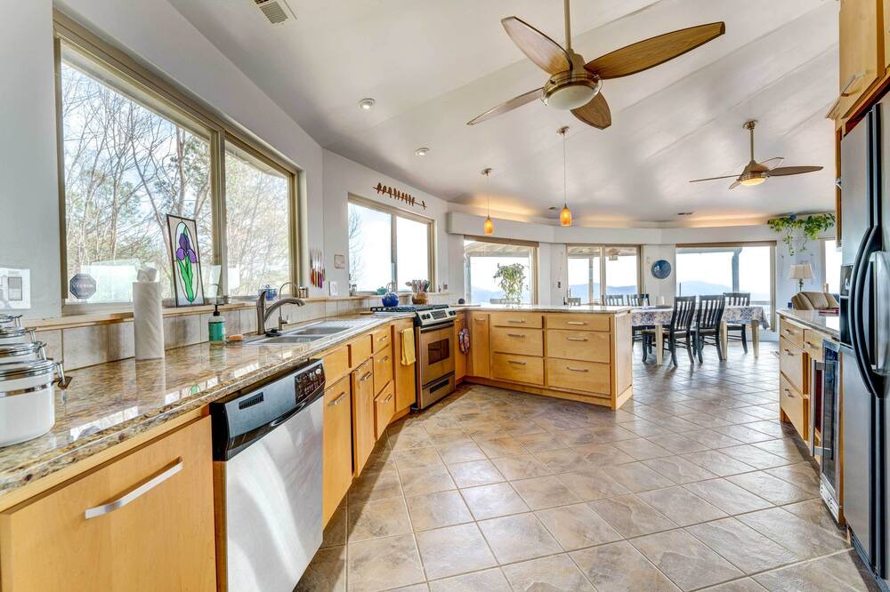 Photo of Kitchen in Bostic