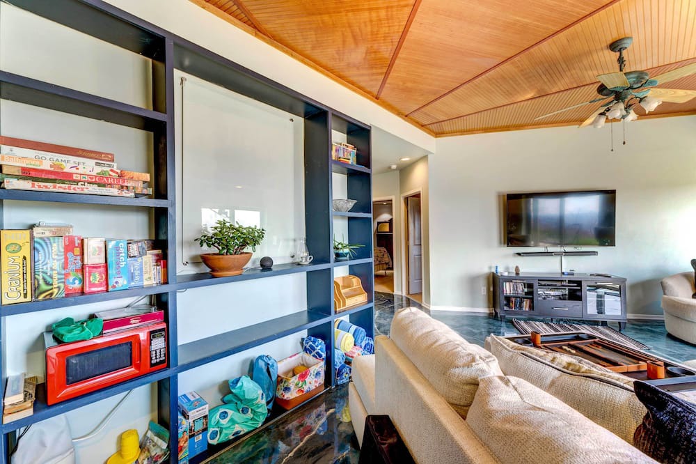 Photo of Livingroom in Bostic