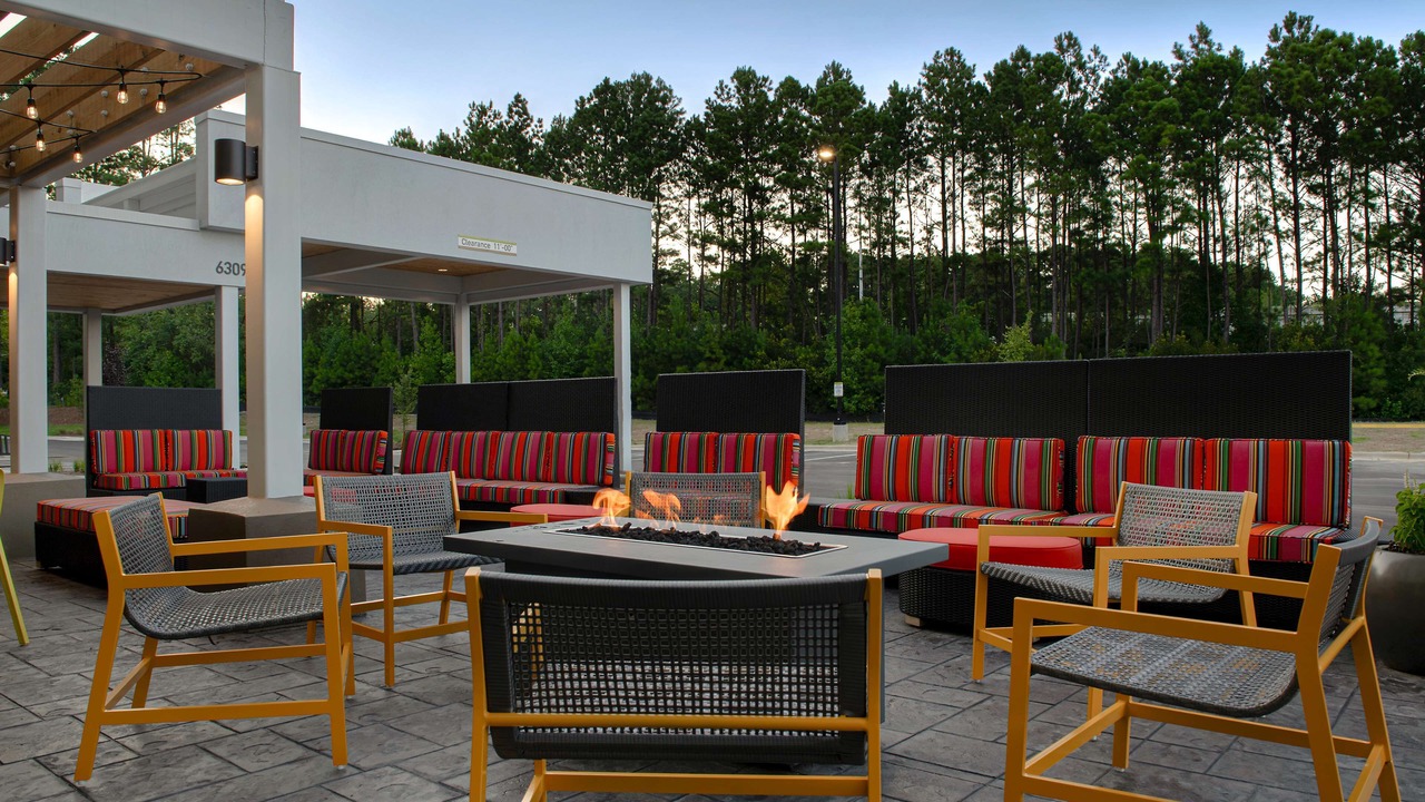 Photo of Patio Balcony in Pine Forest