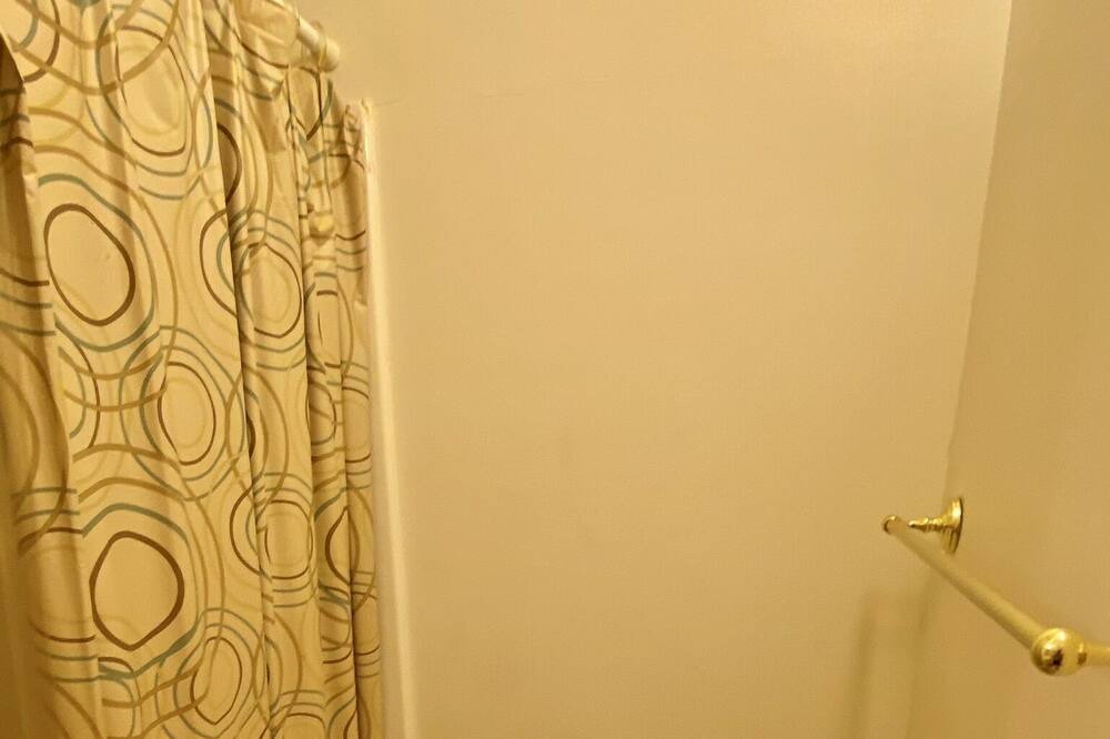 Photo of Bathroom in Apex