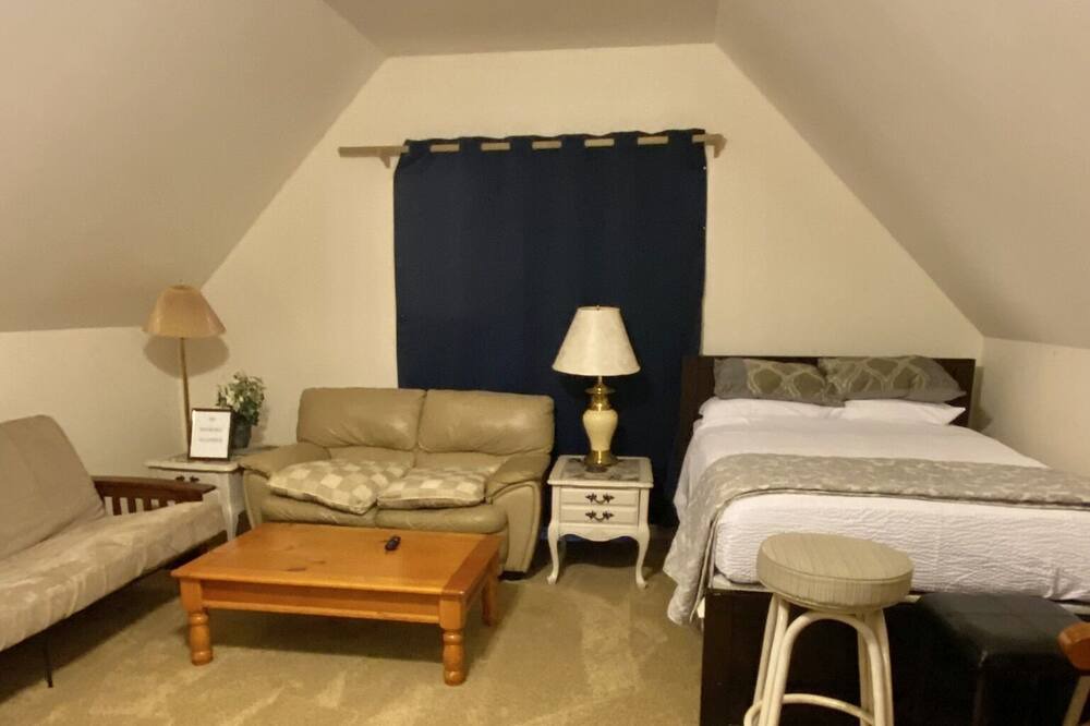 Photo of Bedroom in Apex