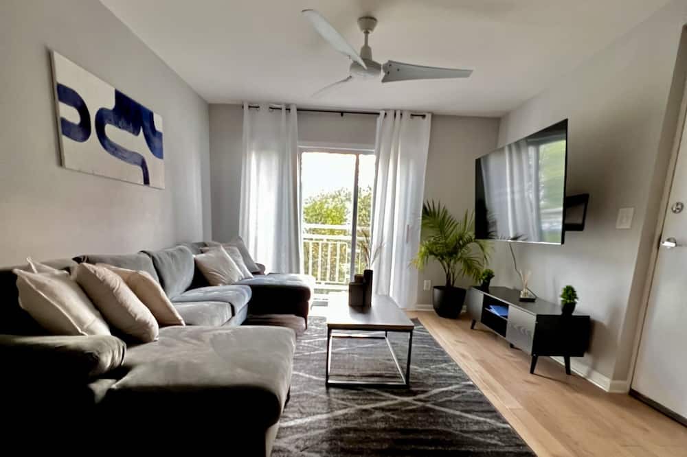 Photo of Livingroom in North Charlotte