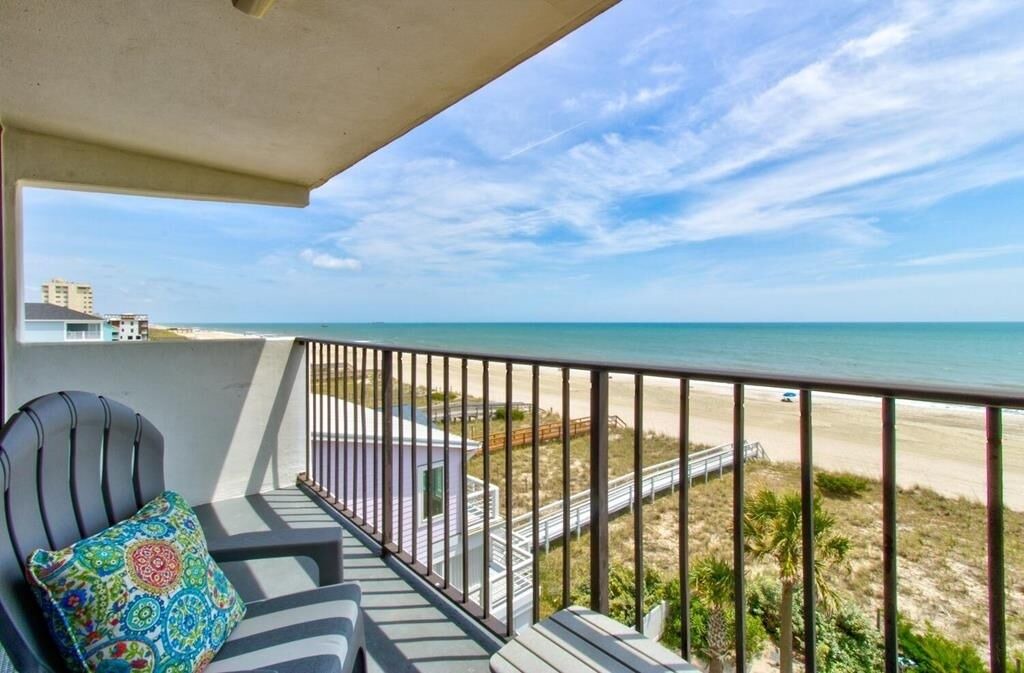 Photo of Patio Balcony in Wilmington Beach
