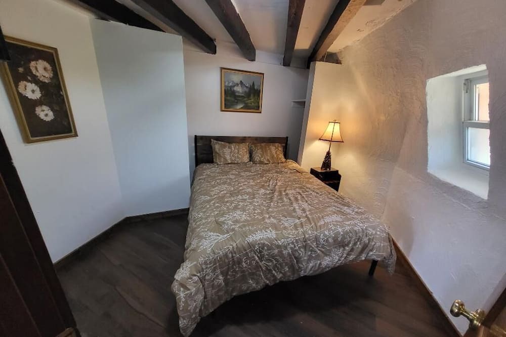 Photo of Bedroom in Arlington