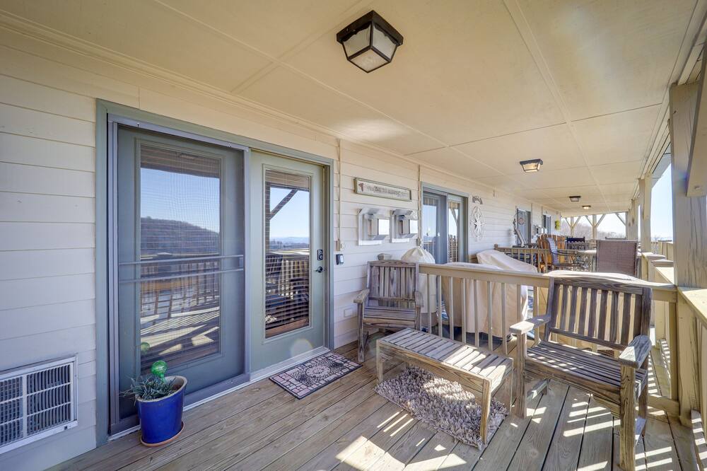Photo of Outdoor in Apple Ridge
