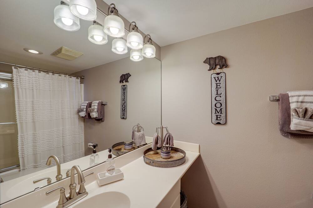 Photo of Bathroom in Apple Ridge