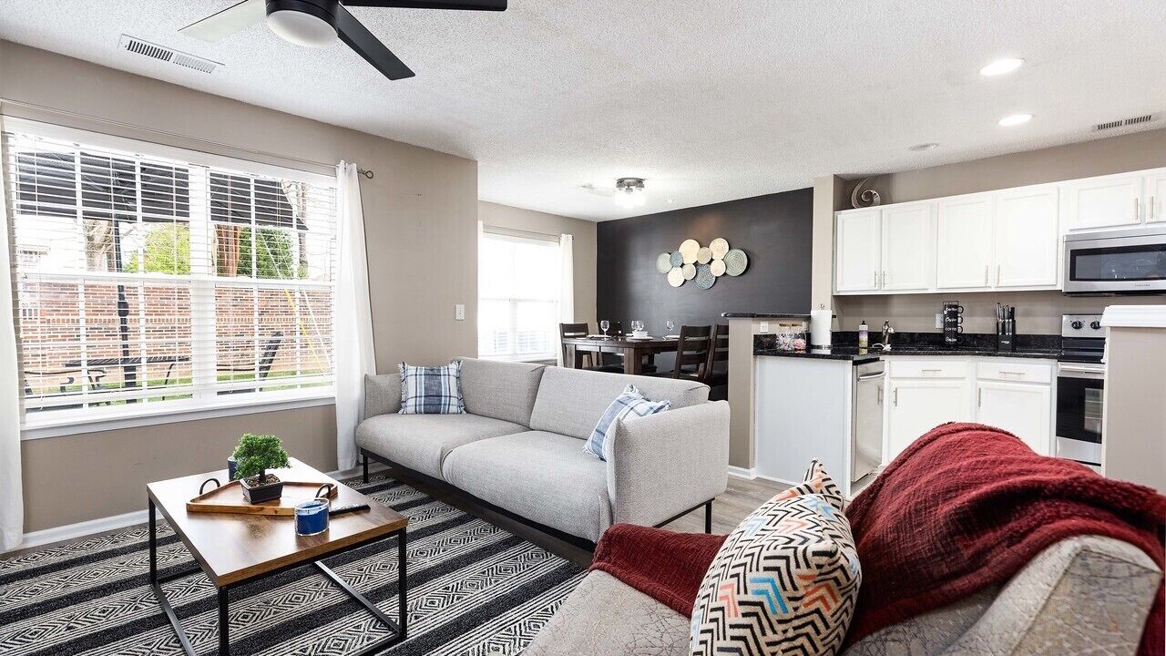 Photo of Livingroom in Ballantyne East