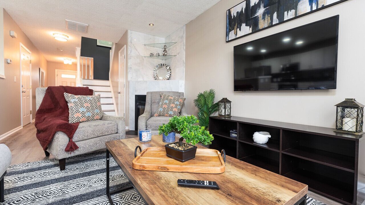 Photo of Livingroom in Ballantyne East
