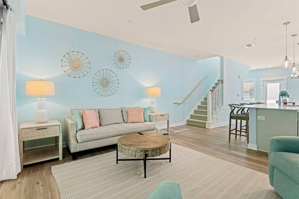 Photo of Livingroom in Bermuda Bay