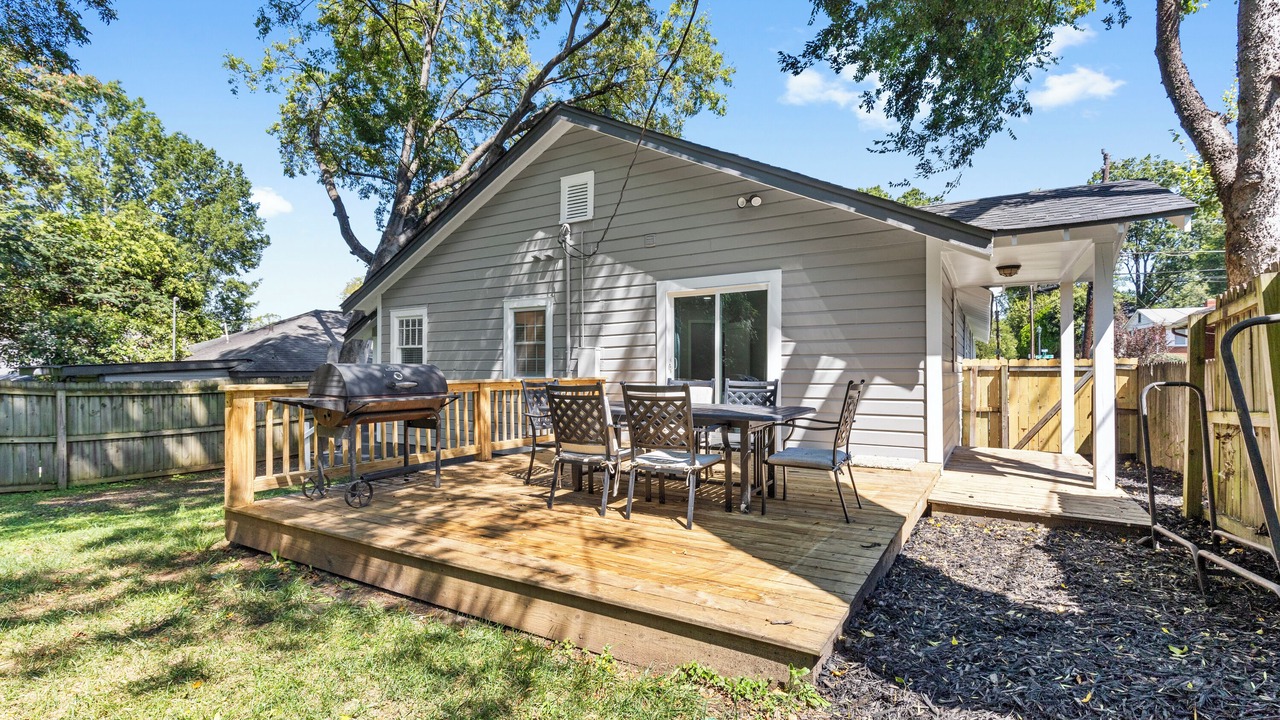 Photo of Patio Balcony in Villa Heights
